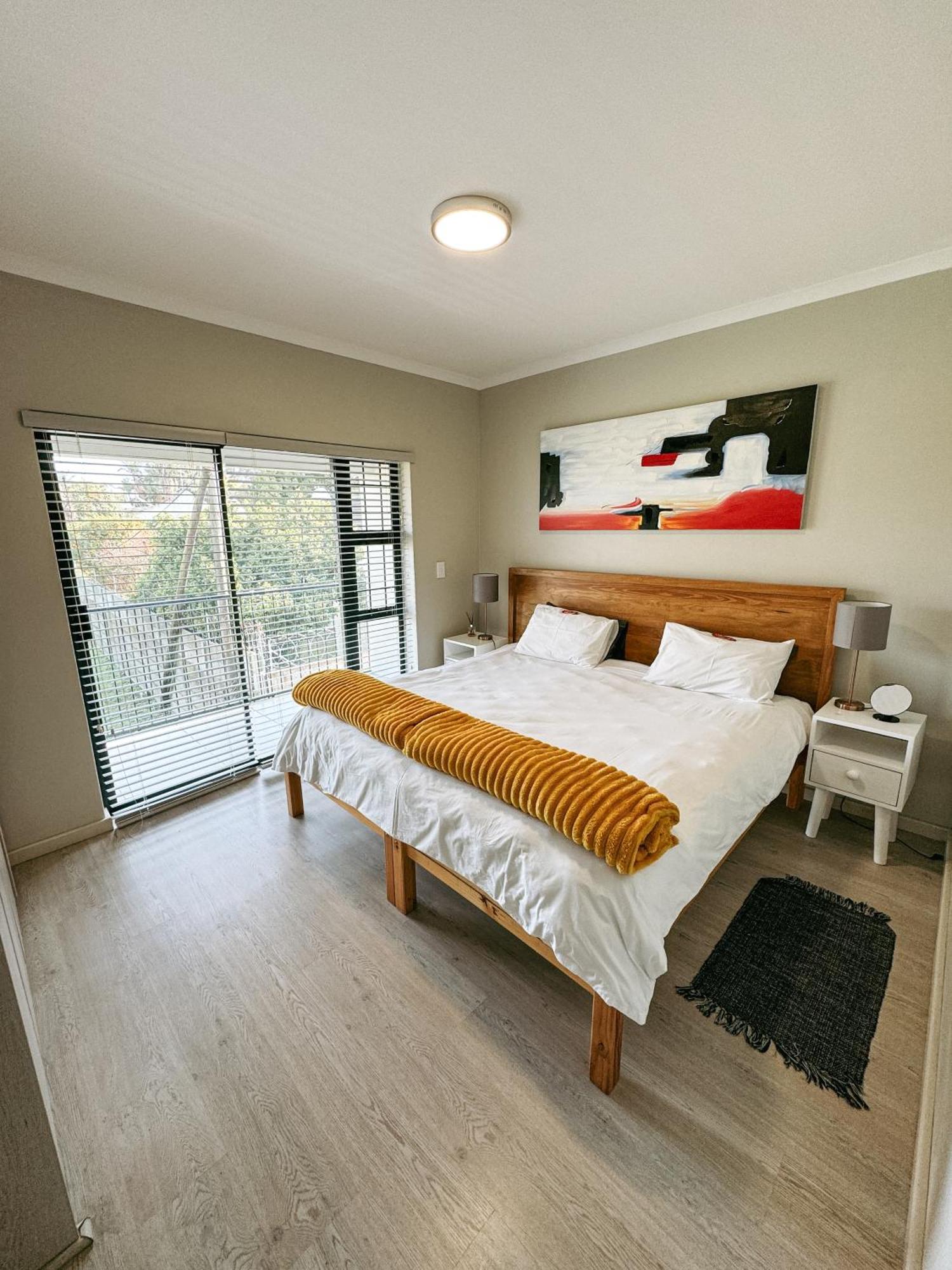 Apartamento Nemesia Court Durbanville Exterior foto