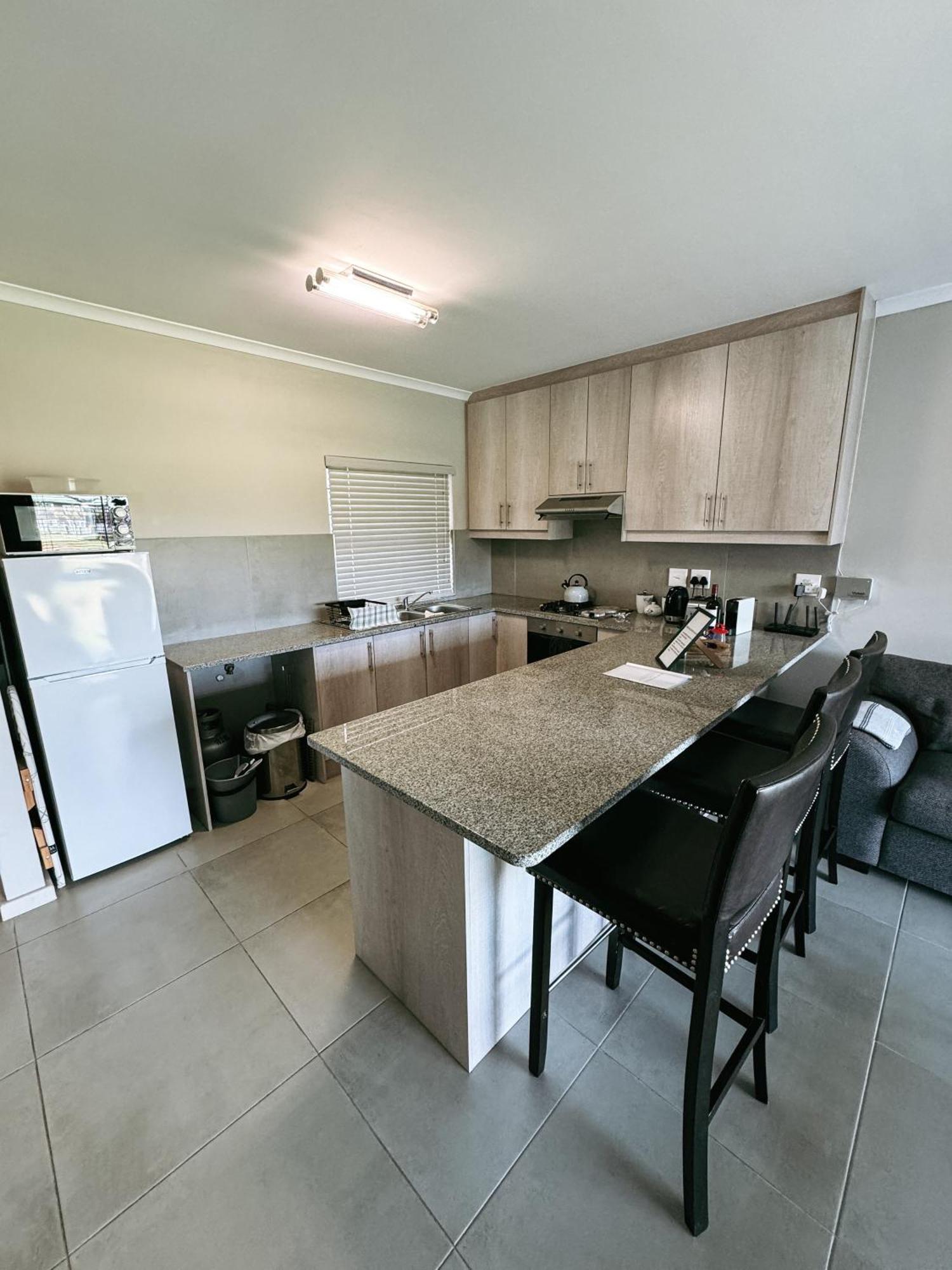 Apartamento Nemesia Court Durbanville Exterior foto