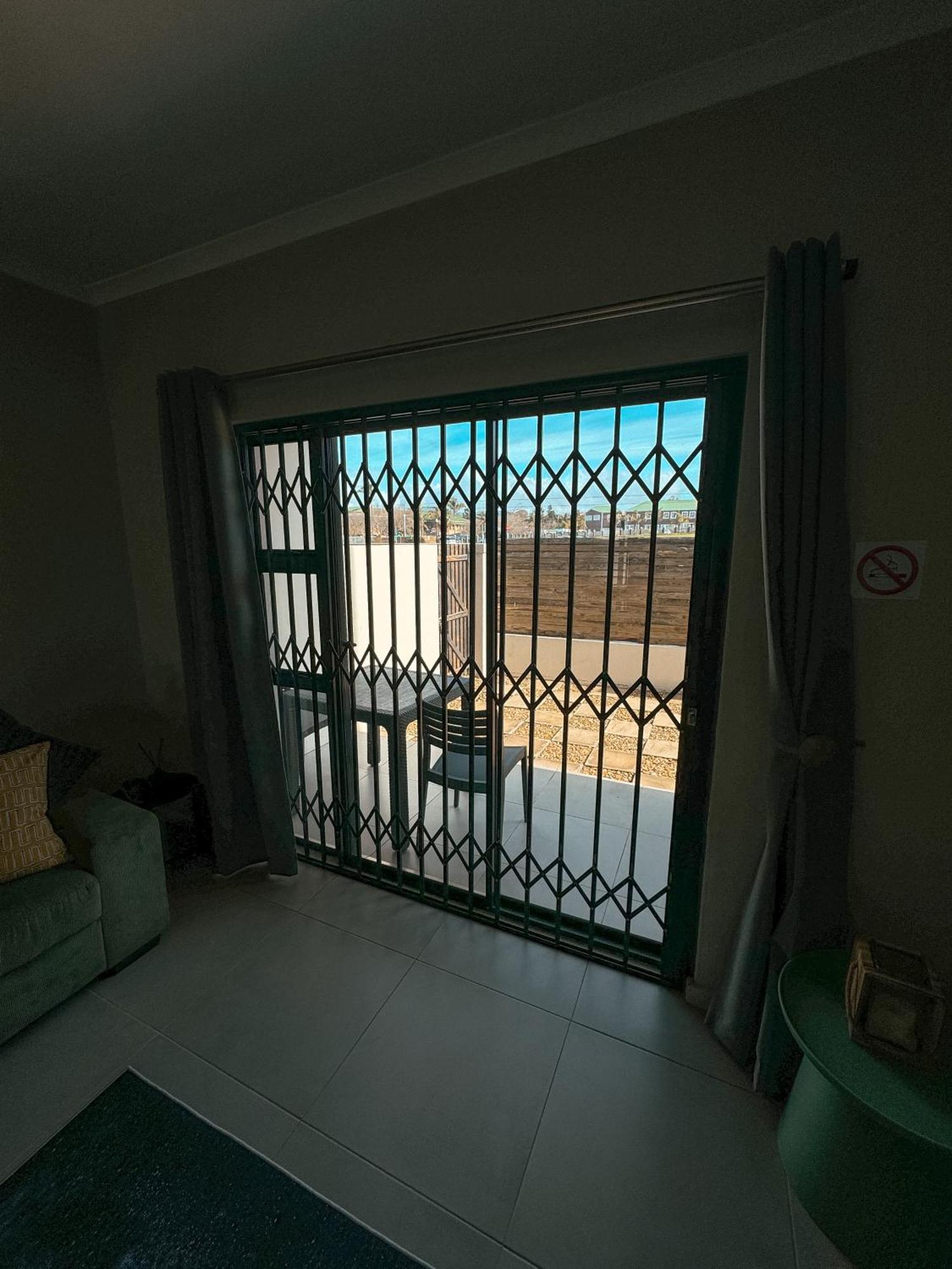 Apartamento Nemesia Court Durbanville Exterior foto