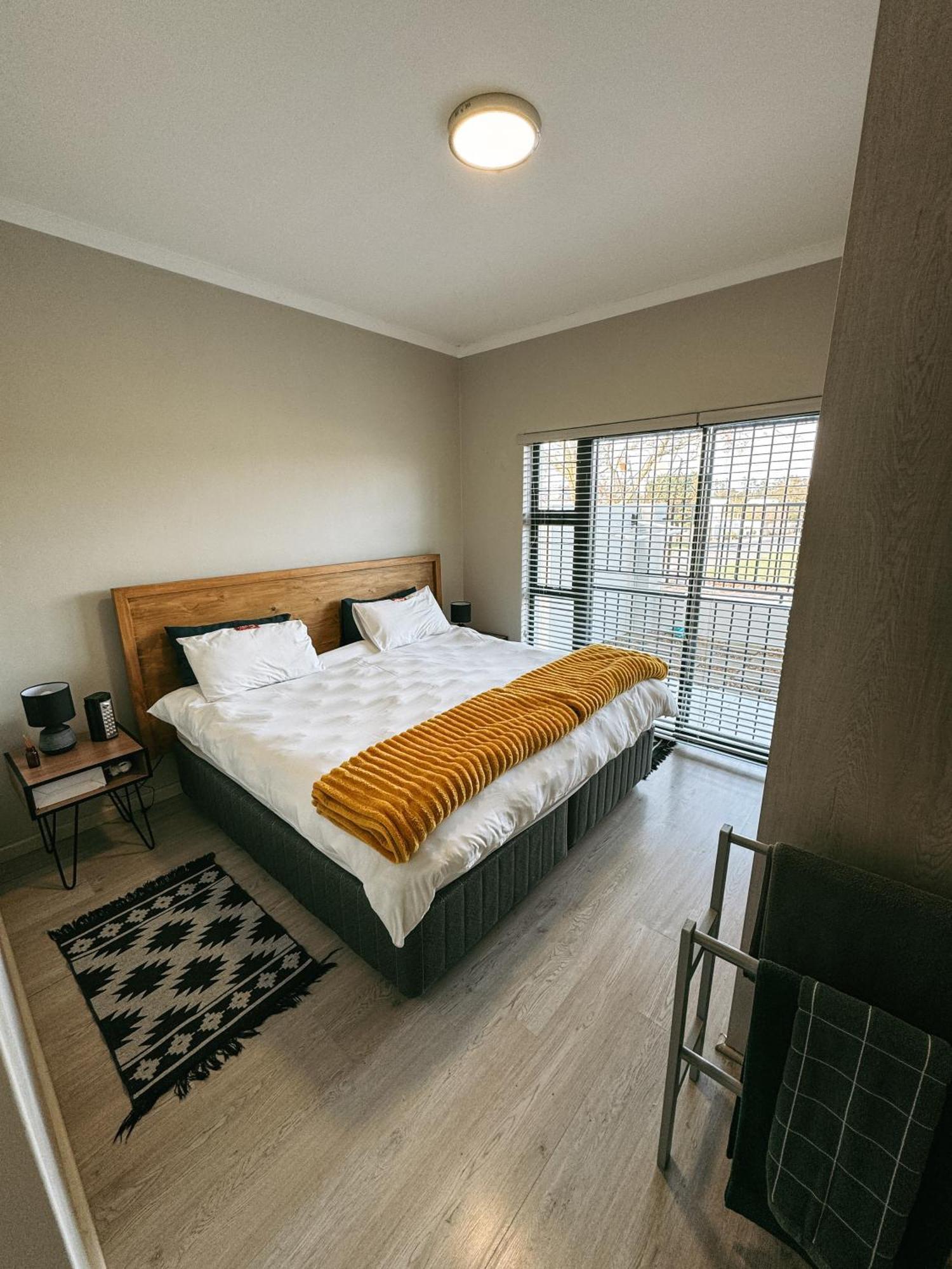 Apartamento Nemesia Court Durbanville Exterior foto