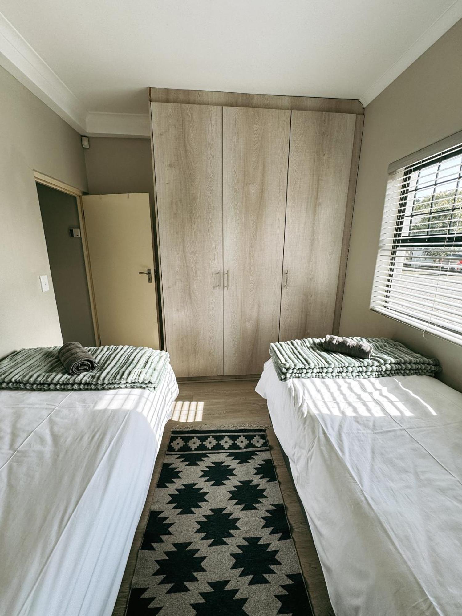 Apartamento Nemesia Court Durbanville Exterior foto