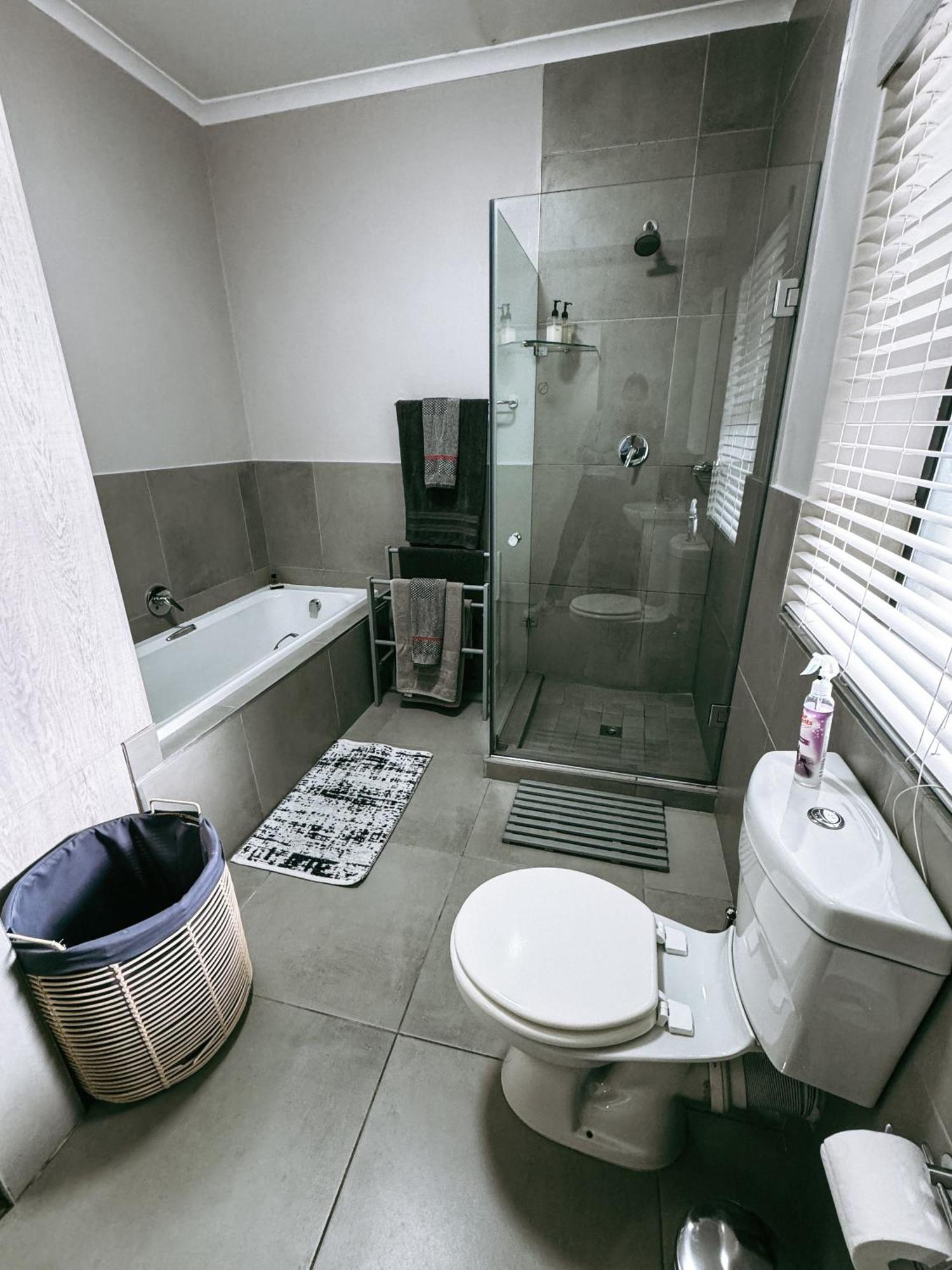 Apartamento Nemesia Court Durbanville Exterior foto